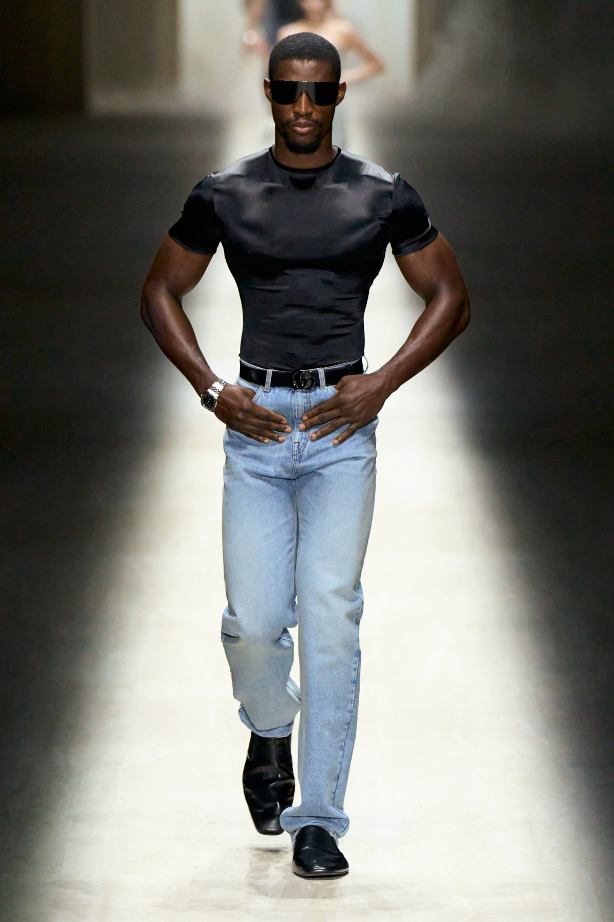 Gucci по-новому від Демни Гвасалії: враження від першого шоу дизайнера
8