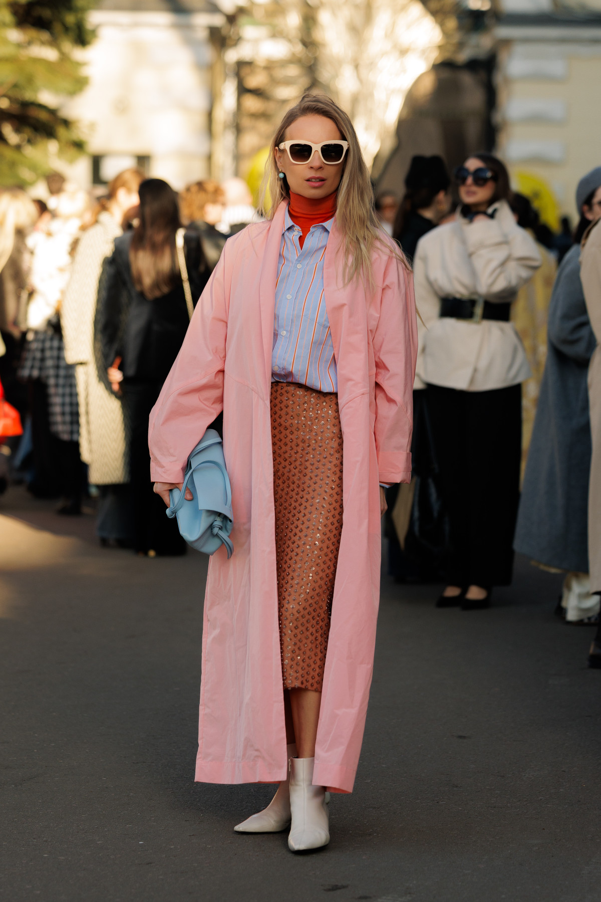 Вулична мода: образи відвідувачів третього дня Ukrainian Fashion Week осінньо-зимового сезону 2026/27
38