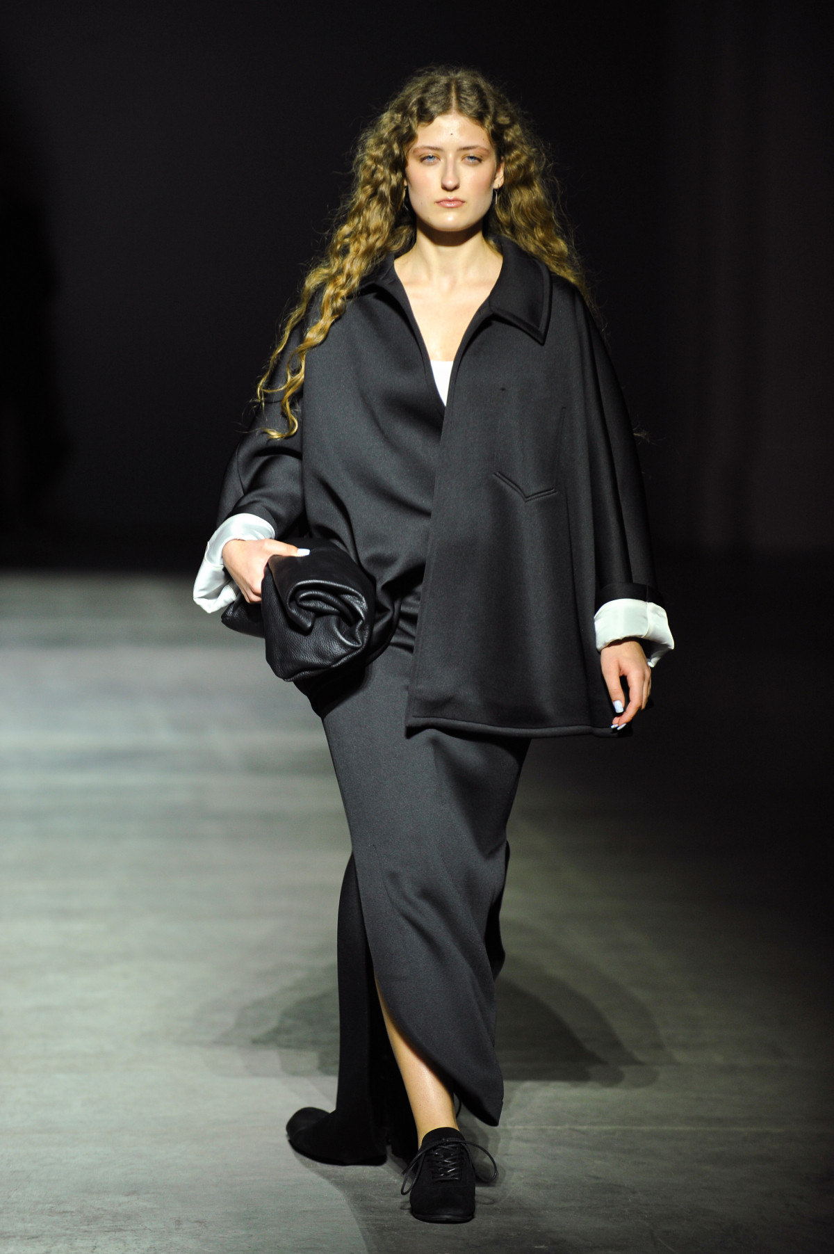 П'ять років SIDLETSKIY: Відомі образи бренду та гнучкий одяг у свіжій колекції
17