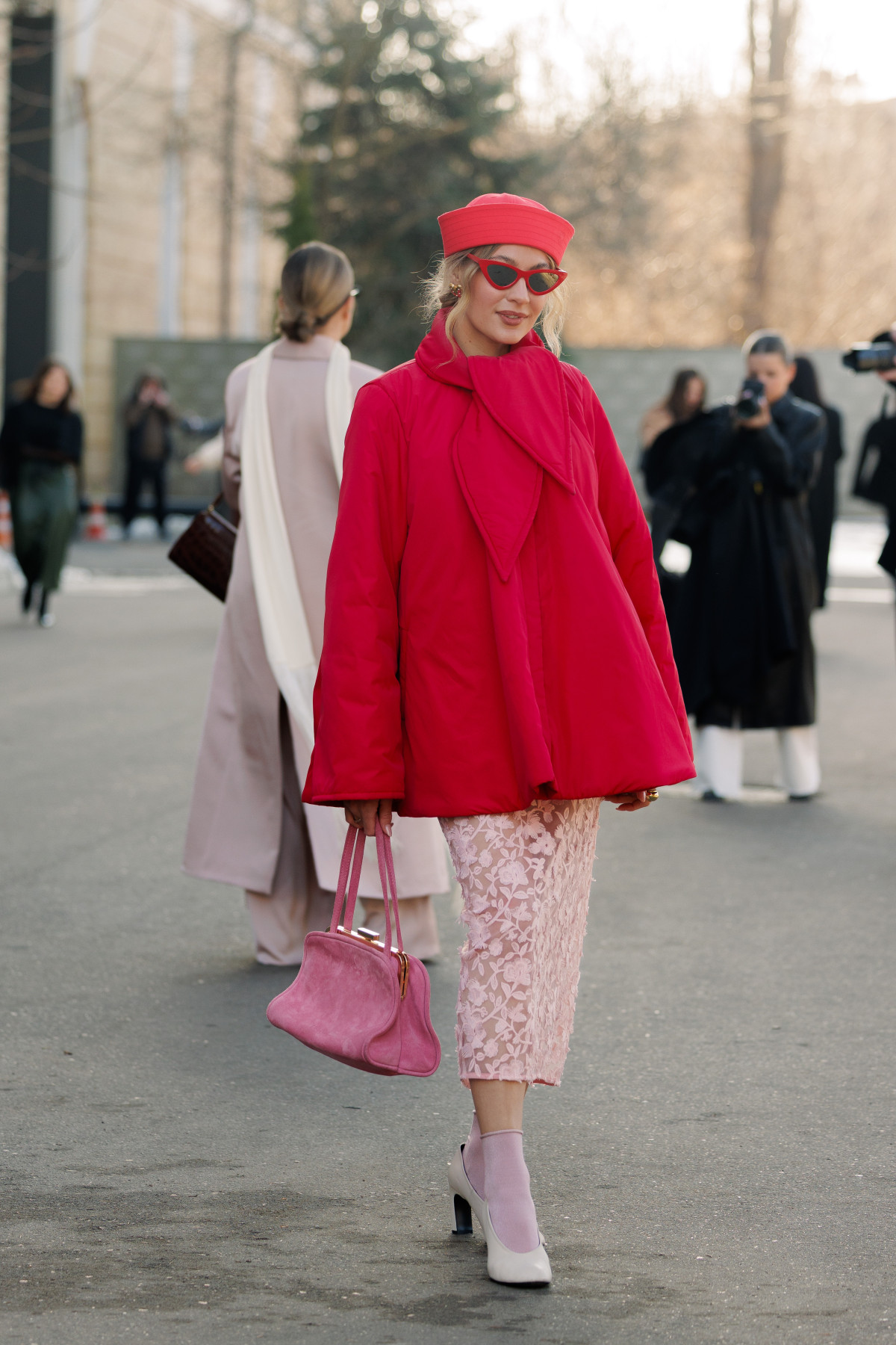 Вулична мода: образи відвідувачів третього дня Ukrainian Fashion Week осінньо-зимового сезону 2026/27
21