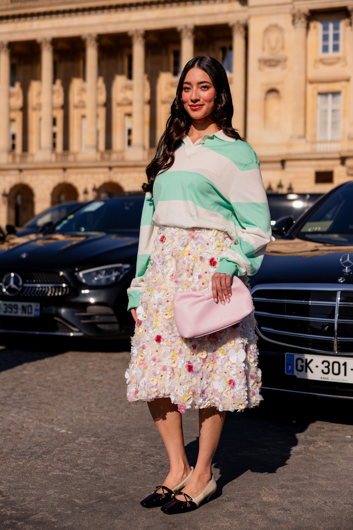 Тенденції паризької моди, які ми повторимо цієї весни.
7