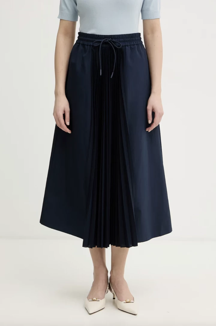 Цієї весни ця спідниця - несподіваний фаворит серед стильних жінок.
5