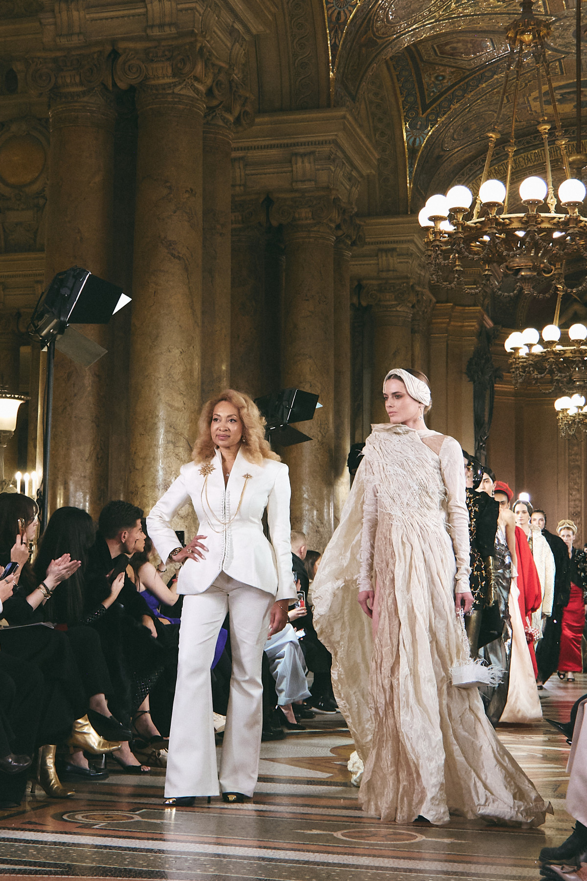 YS Couture: Український погляд на Паризькому подіумі
31