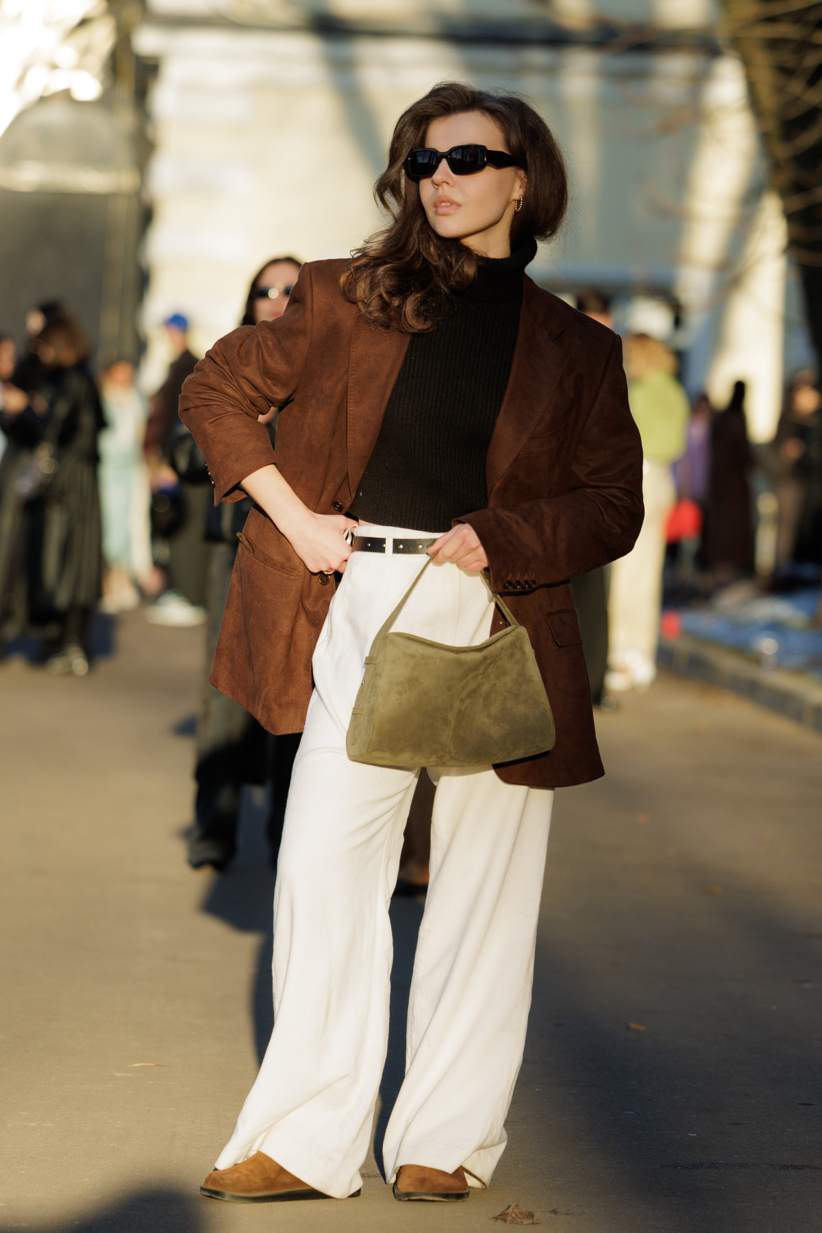 Вулична мода: образи відвідувачів третього дня Ukrainian Fashion Week осінньо-зимового сезону 2026/27
11