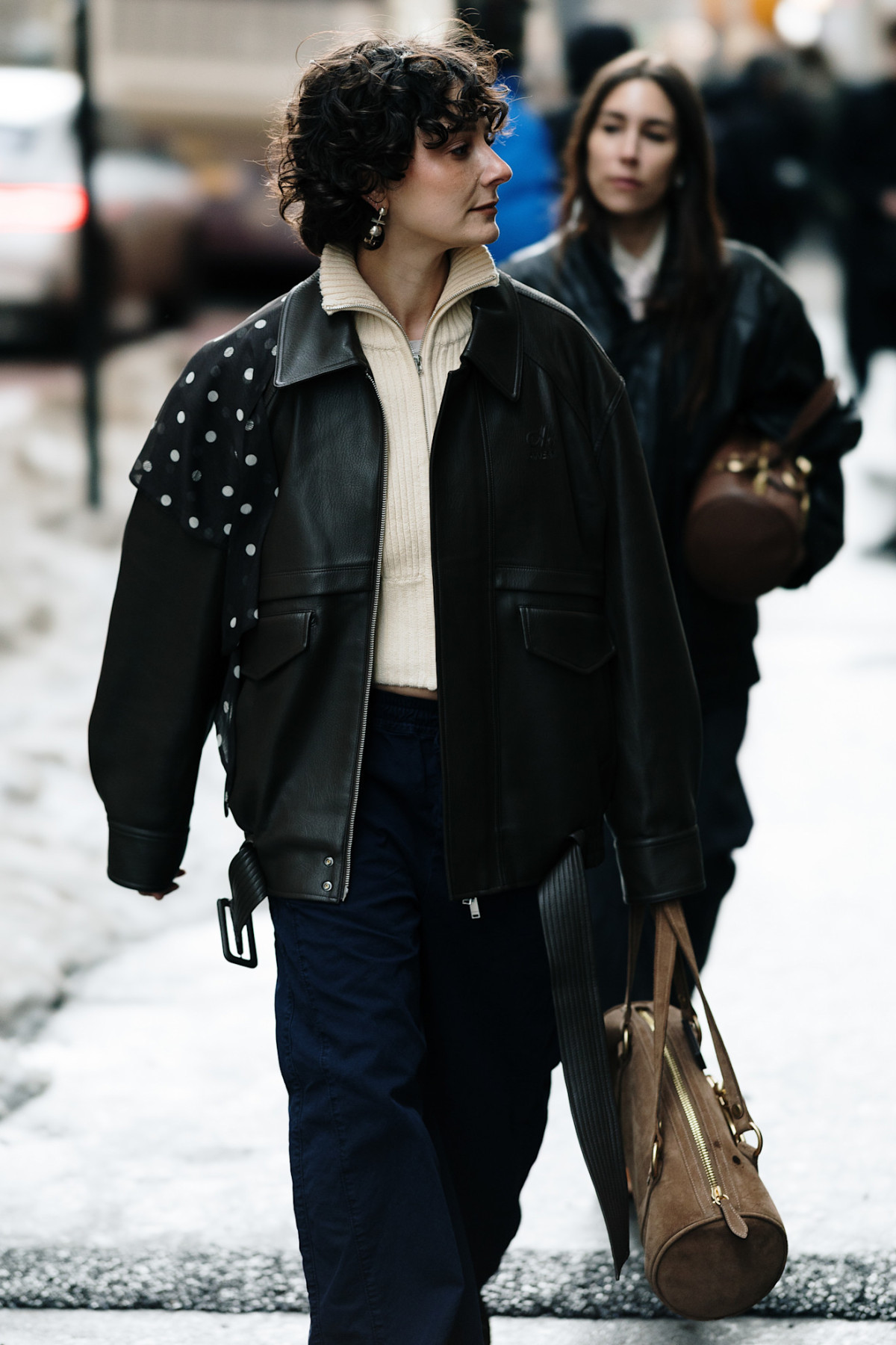 Горошок в моді: весняні луки з використанням принта.
11