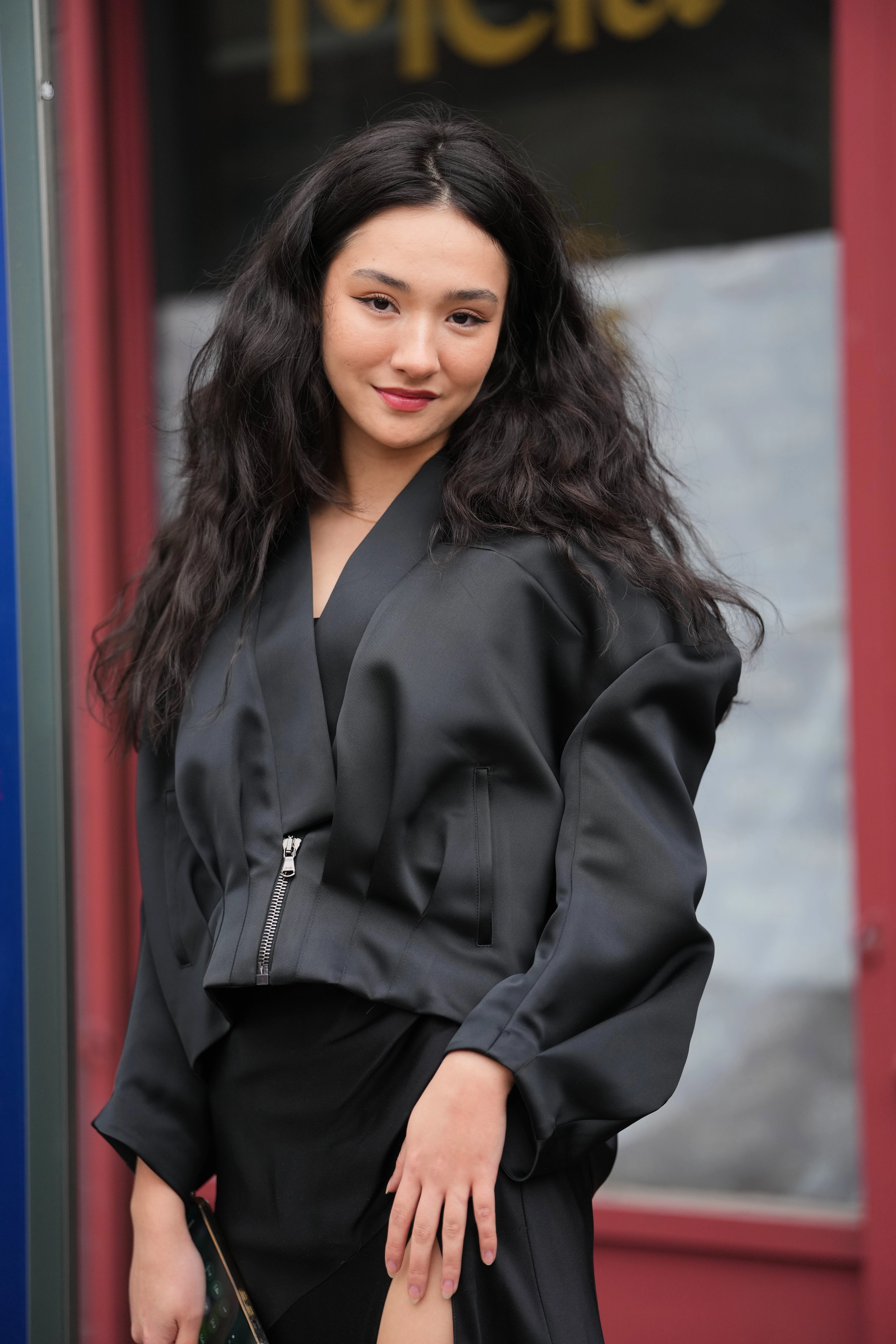 Бомбер: топ вибір на весну 2026
2