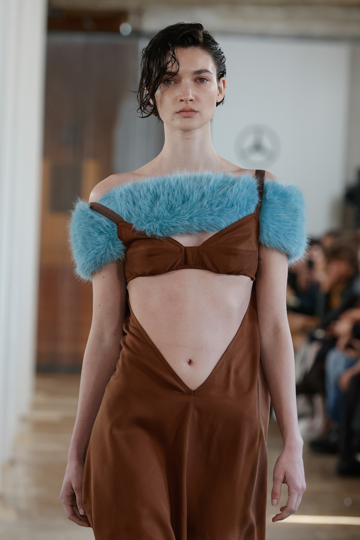 Барвиста іспанська мода: 6 зухвалих тенденцій з мадридського тижня моди
21