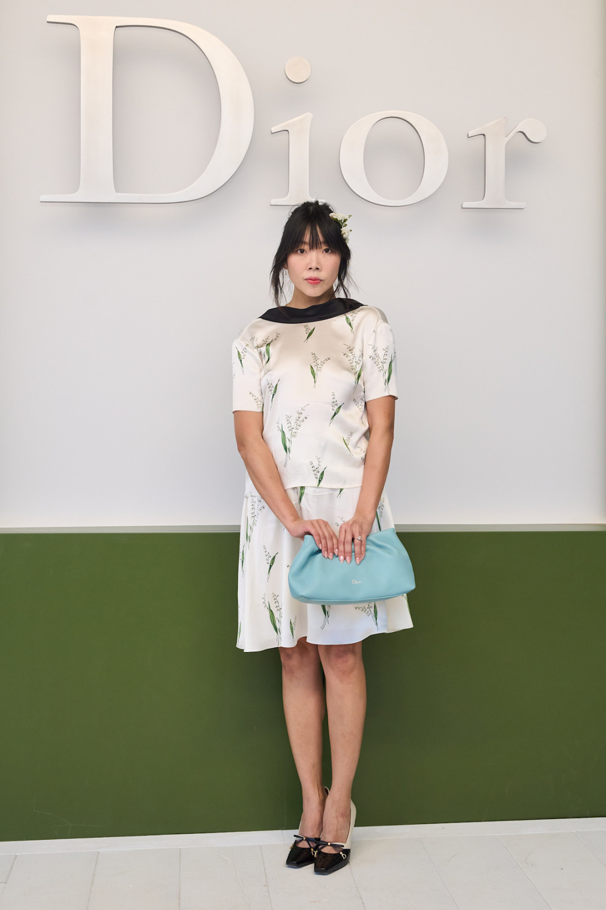 У що вбралися Шарліз Терон, Дева Кассель та інші знаменитості на дефіле Christian Dior
15