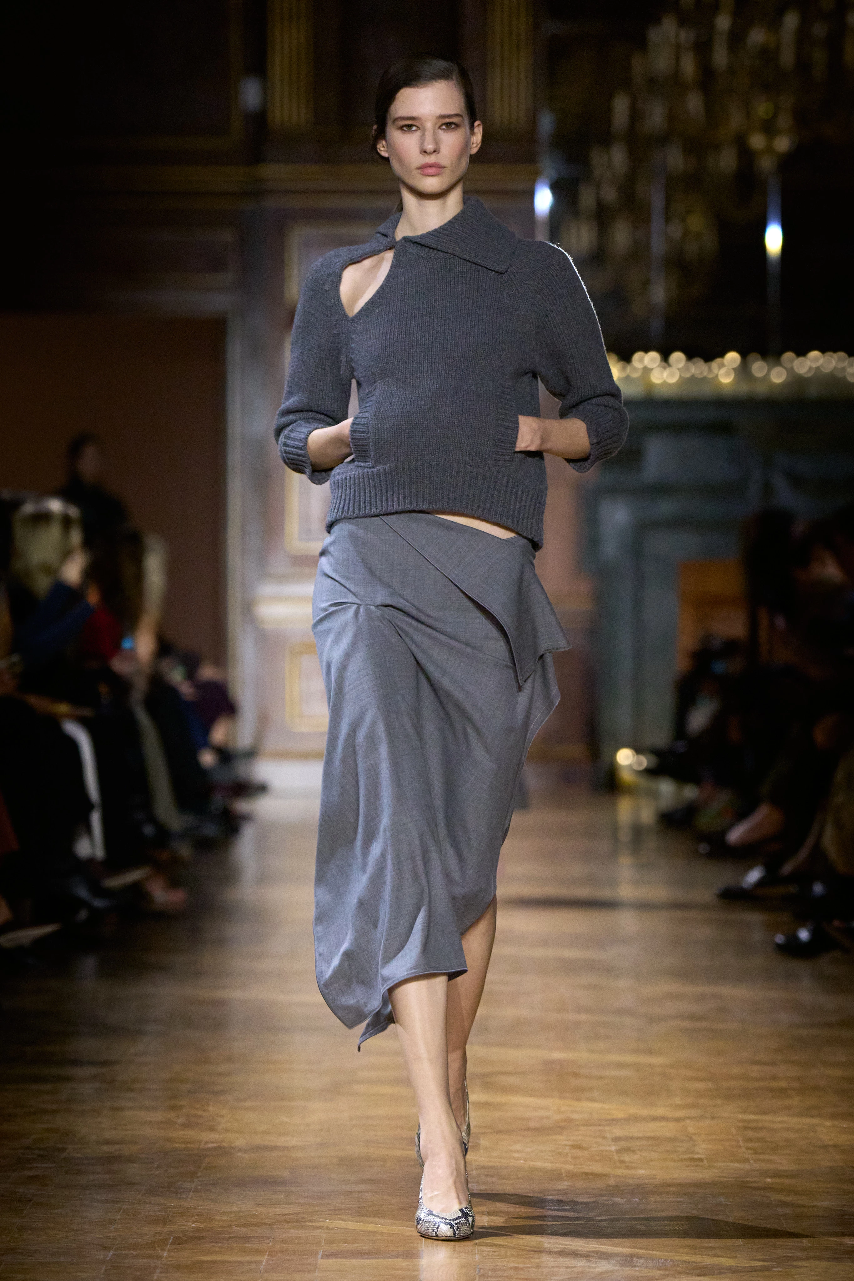 Паризький тиждень моди: свіжі покази Balenciaga, LOEWE і Viktoria Beckham
12