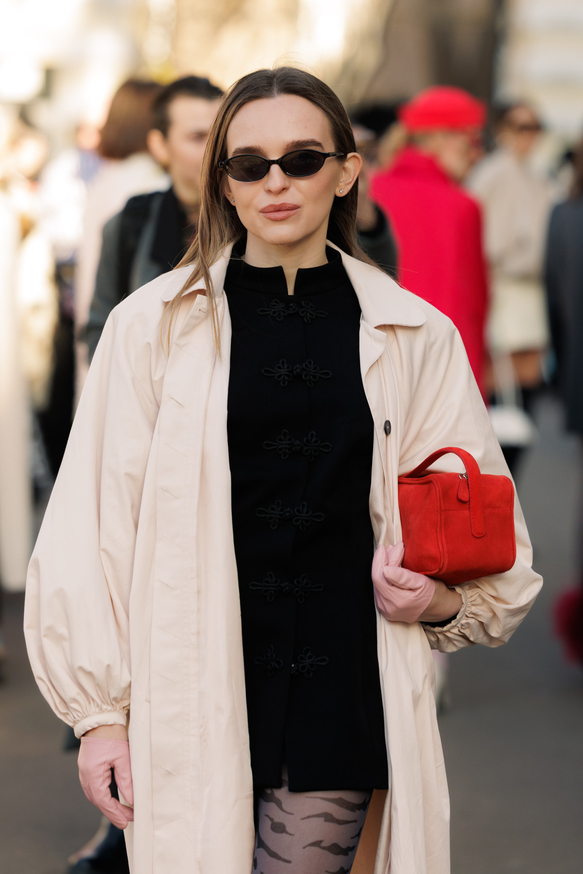 Вулична мода: образи відвідувачів третього дня Ukrainian Fashion Week осінньо-зимового сезону 2026/27
34