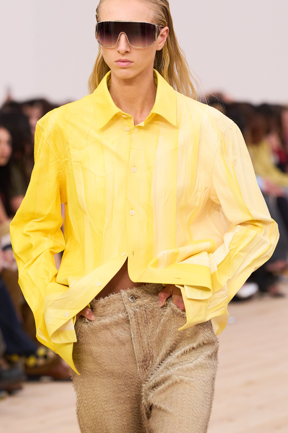 Модні сонцезахисні окуляри весна 2026: актуальні форми та стильні рамки
21