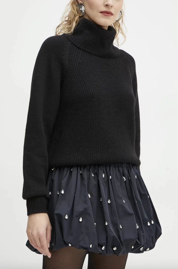 Легкі обриси й широкі штани – провідні тренди в одязі 2026.
6