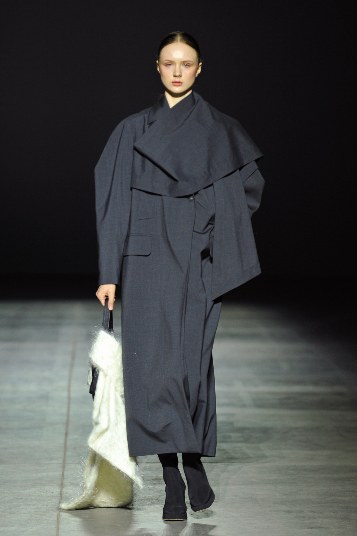 П'ять років SIDLETSKIY: Відомі образи бренду та гнучкий одяг у свіжій колекції
10