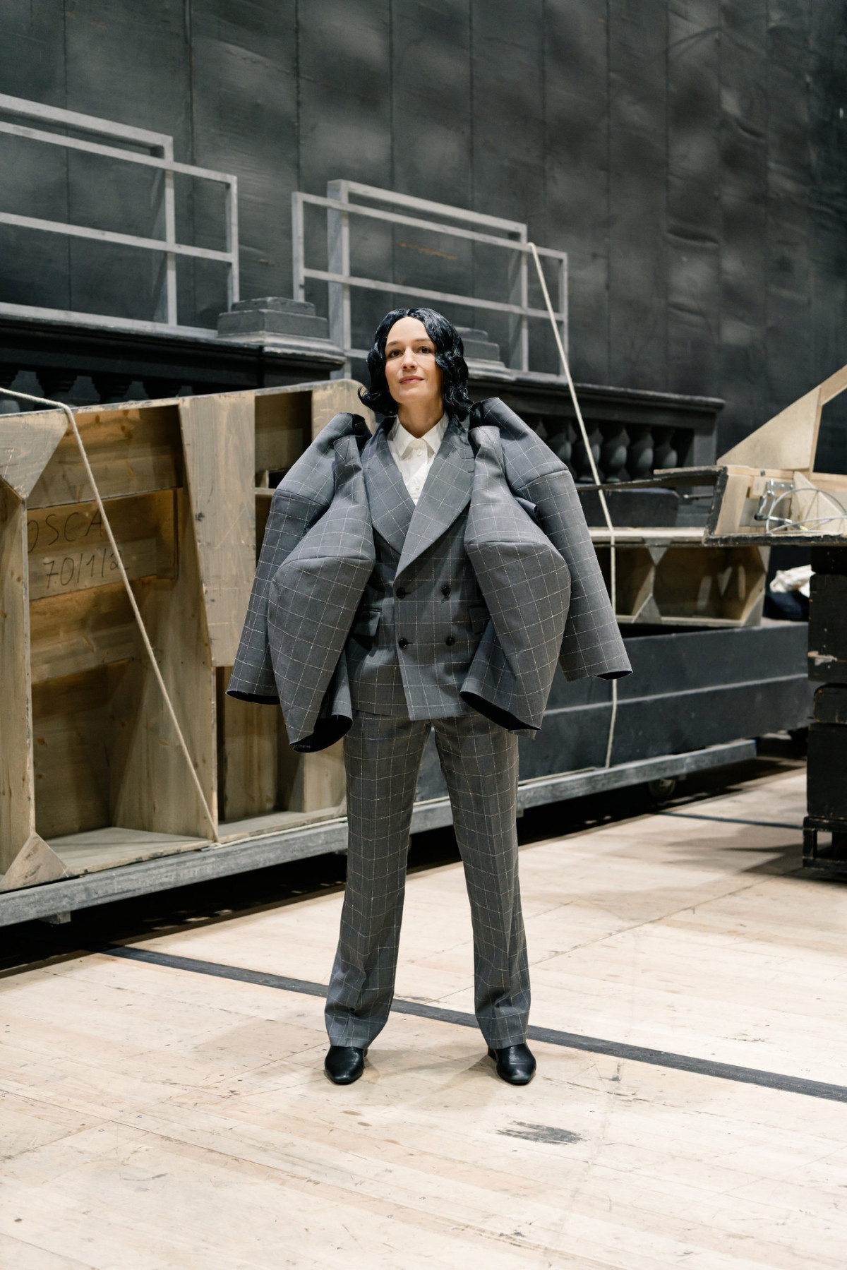 Вплив роману Вірджинії Вулф "Орландо" на світових дизайнерів.
6