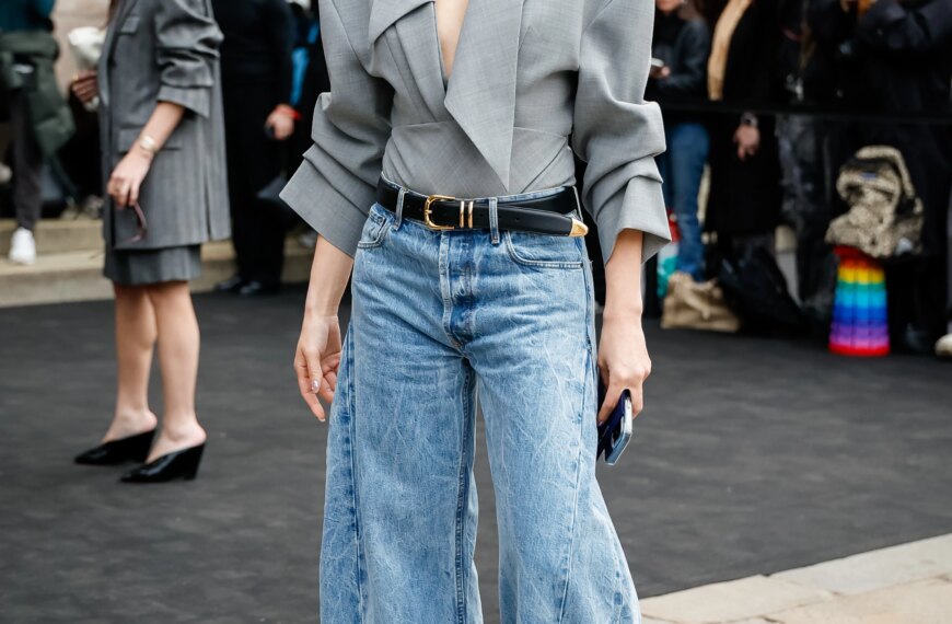 Трендові джинси сезону: майбутня класика.