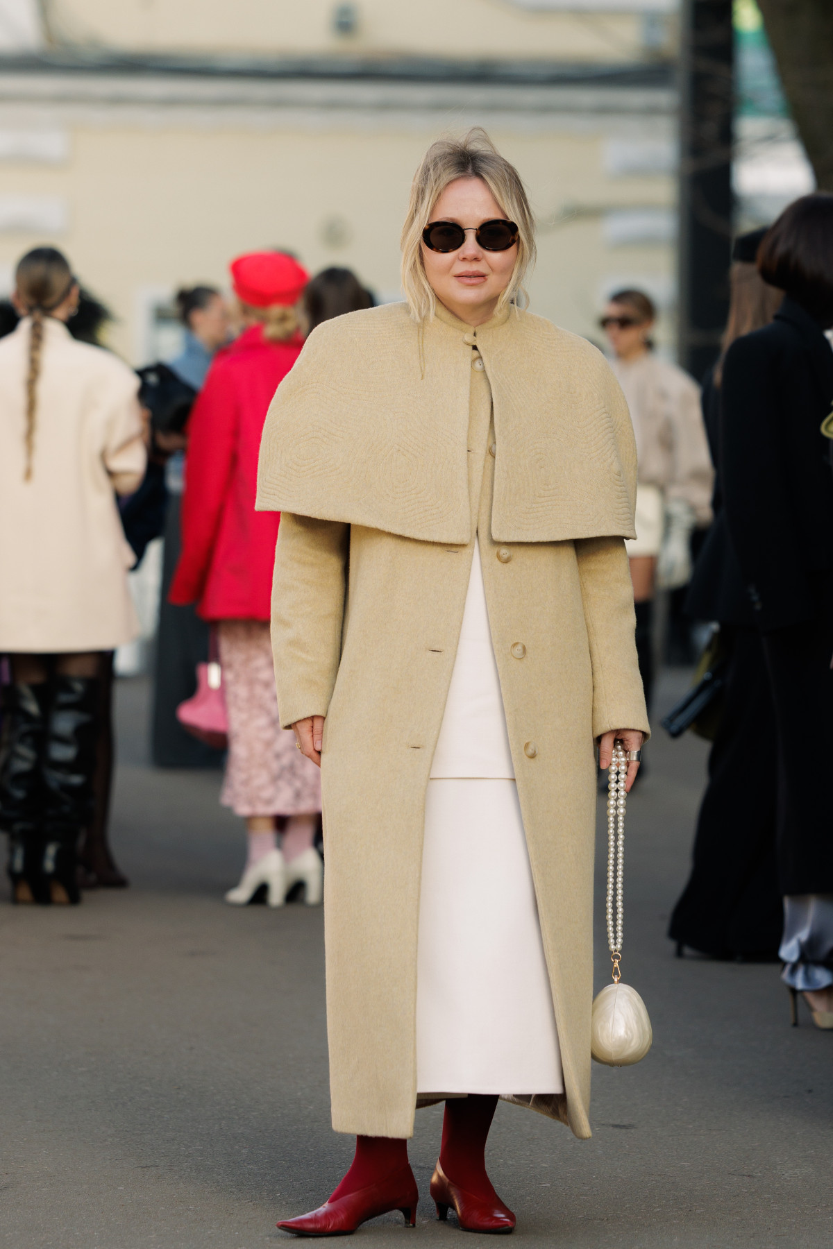 Вулична мода: образи відвідувачів третього дня Ukrainian Fashion Week осінньо-зимового сезону 2026/27
35