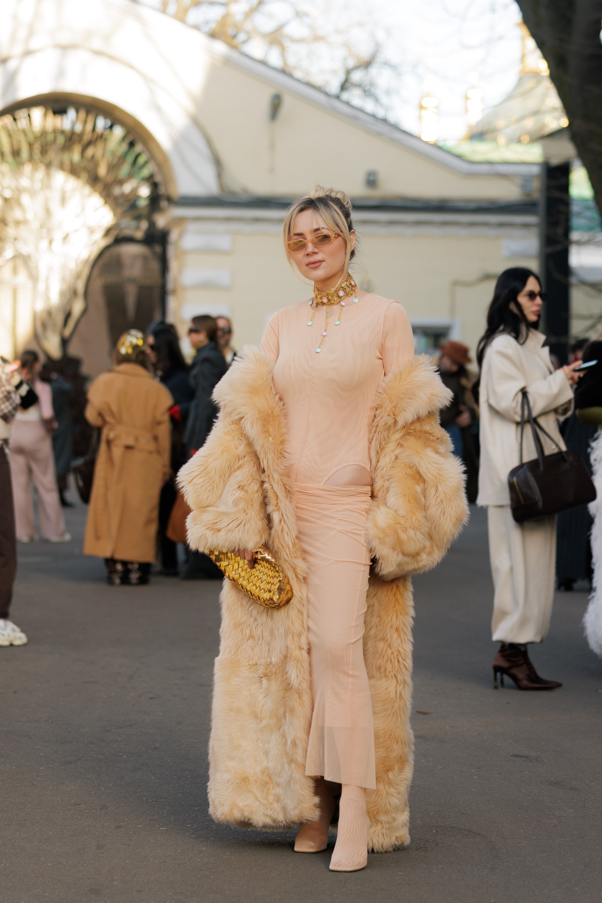 Вулична мода: образи відвідувачів четвертого дня Ukrainian Fashion Week осінньо-зимового сезону 2026/27
43