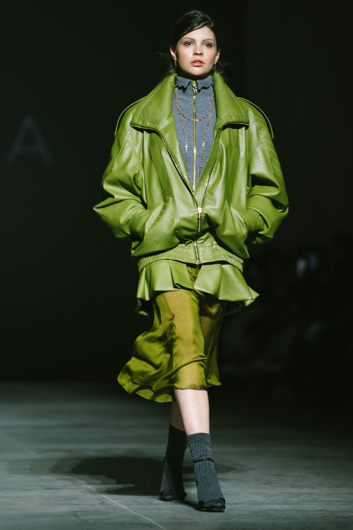 Ера маньєризму: погляд колекції TONiA FW 2026/27 на європейське вбрання 16-го століття
13