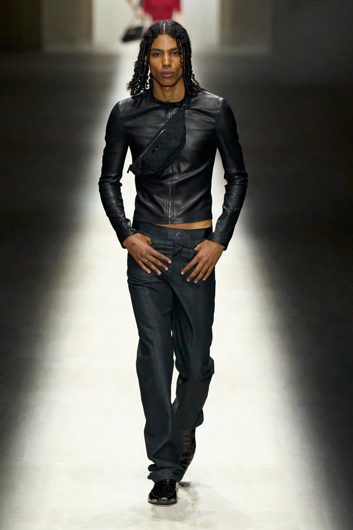 Gucci по-новому від Демни Гвасалії: враження від першого шоу дизайнера
16