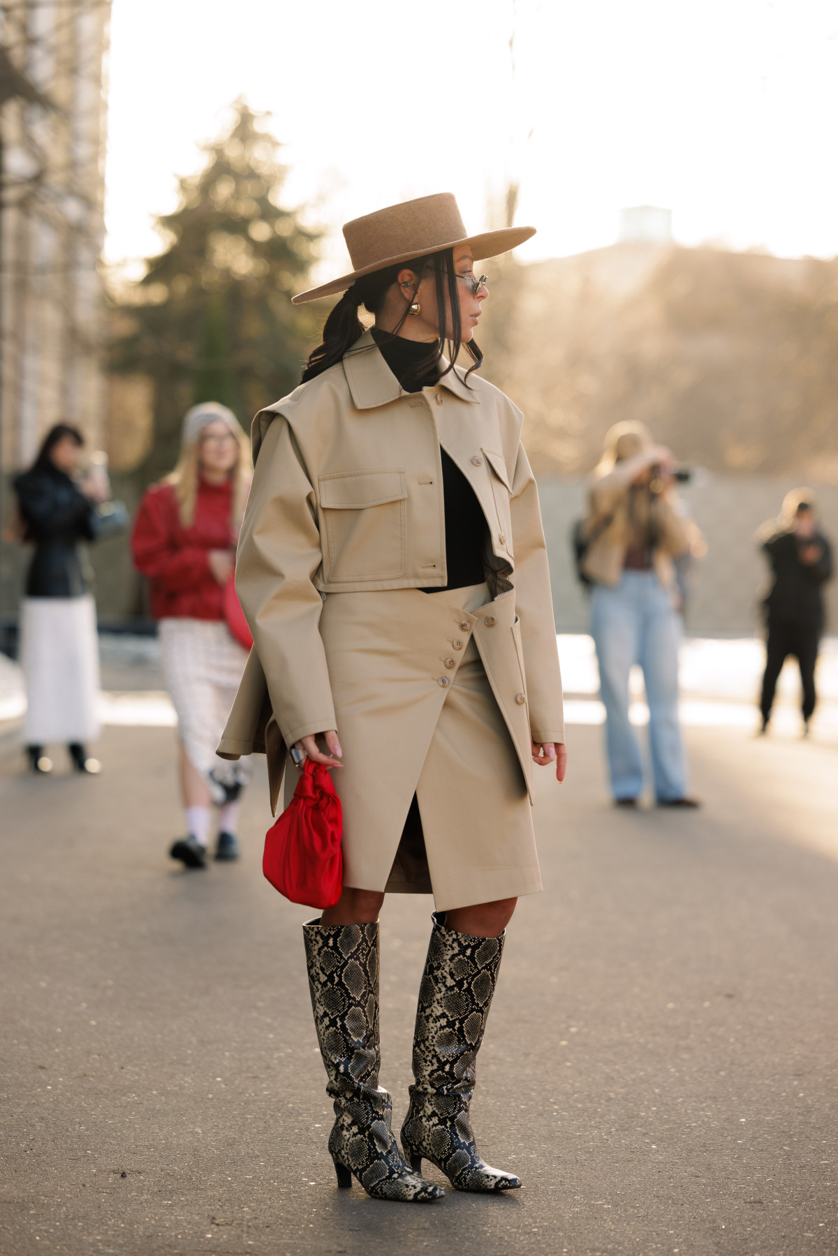 Вулична мода: 8 основних тенденцій з Українського тижня моди осінньо-зимового сезону 2026/27
1