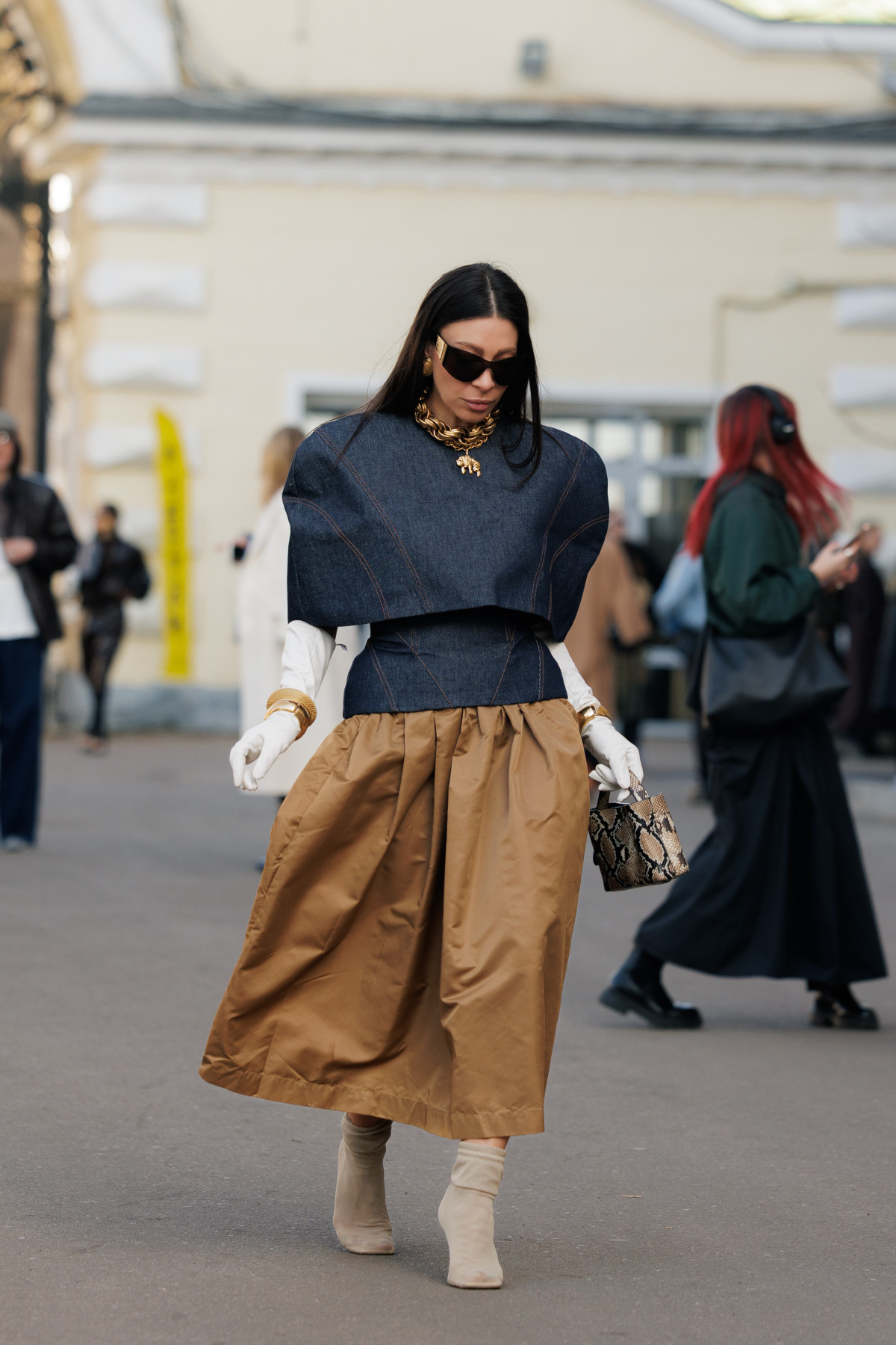 Вулична мода: образи відвідувачів четвертого дня Ukrainian Fashion Week осінньо-зимового сезону 2026/27
0