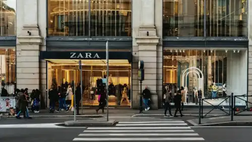 Джон Гальяно та Zara: відомості про свіжий колаборейшн
