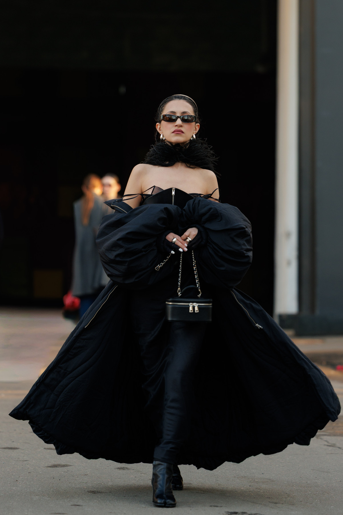 Вулична мода: образи відвідувачів четвертого дня Ukrainian Fashion Week осінньо-зимового сезону 2026/27
58