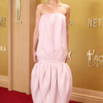 Сара Піджон заново відкриває мінімалізм Керолін Бессет-Кеннеді: 6 надихаючих луків