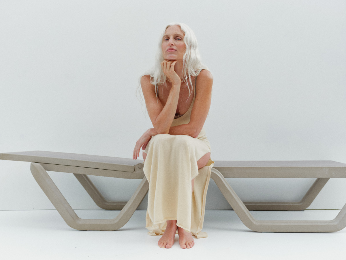 ELY ELY показав весняно-літню колекцію 2026, черпаючи натхнення з динаміки сьогодення для жінок.
2