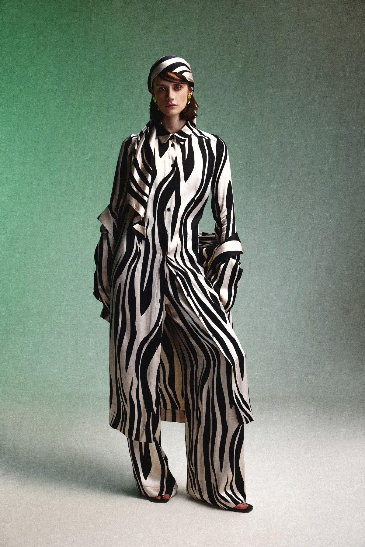 Весняний гардероб з українськими марками: обнови, що освіжать ваші луки
13