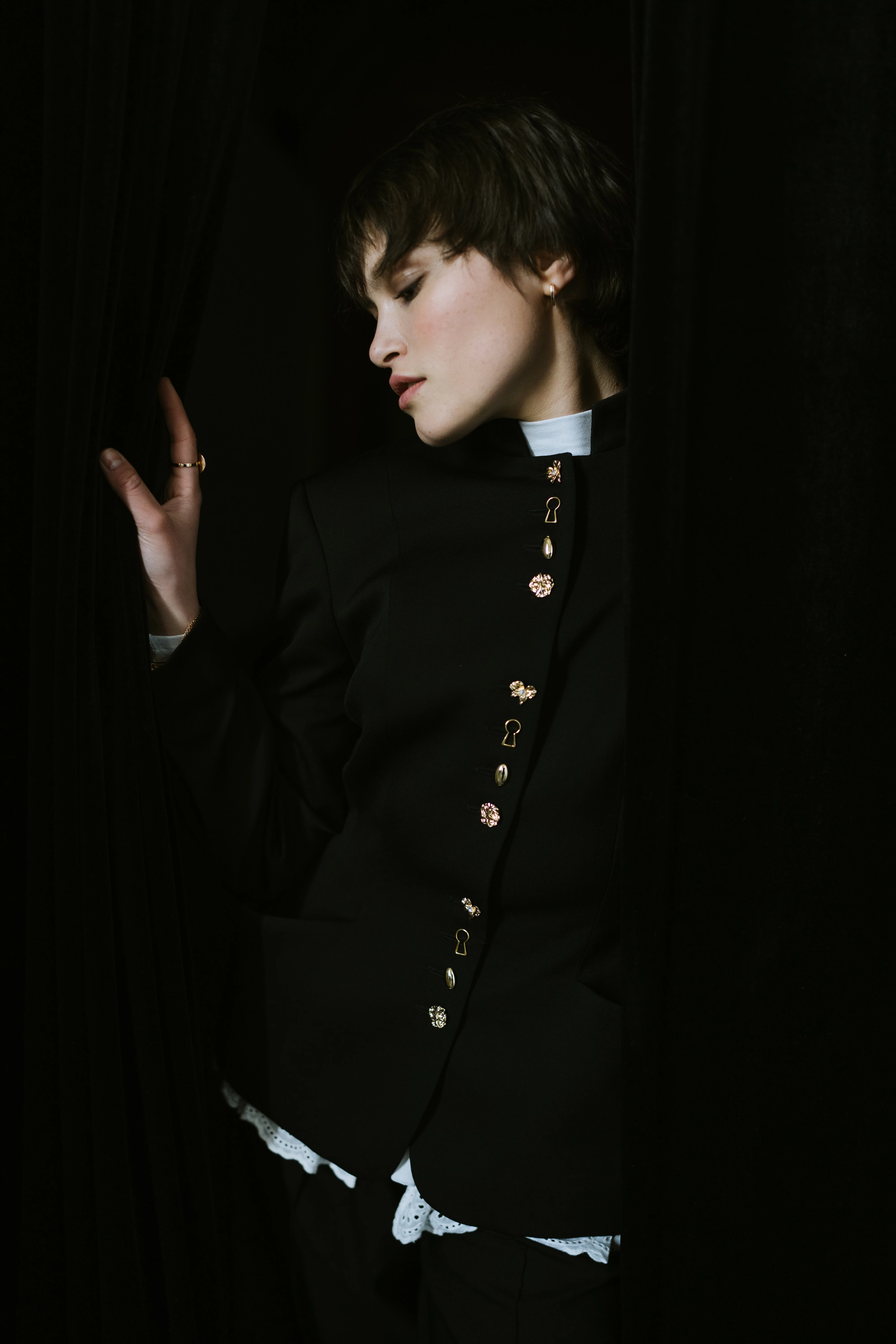 Торік марка TONiA представила свіжу лінію на Ukrainian Fashion Week: історичний огляд.
0