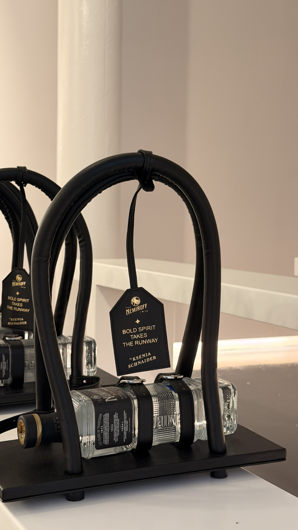 Українська естетика на London Fashion Week: Спільний проєкт Ksenia Schnaider та Nemiroff
5