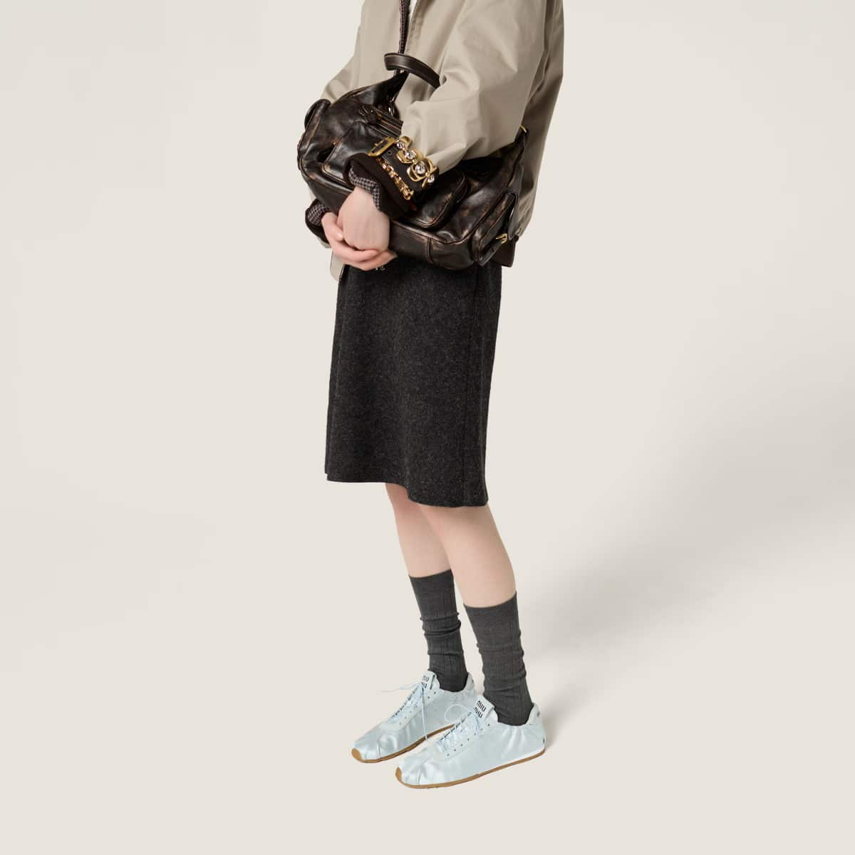 Ключові тенденції взуття: кросівки та черевики на шнурках.
0