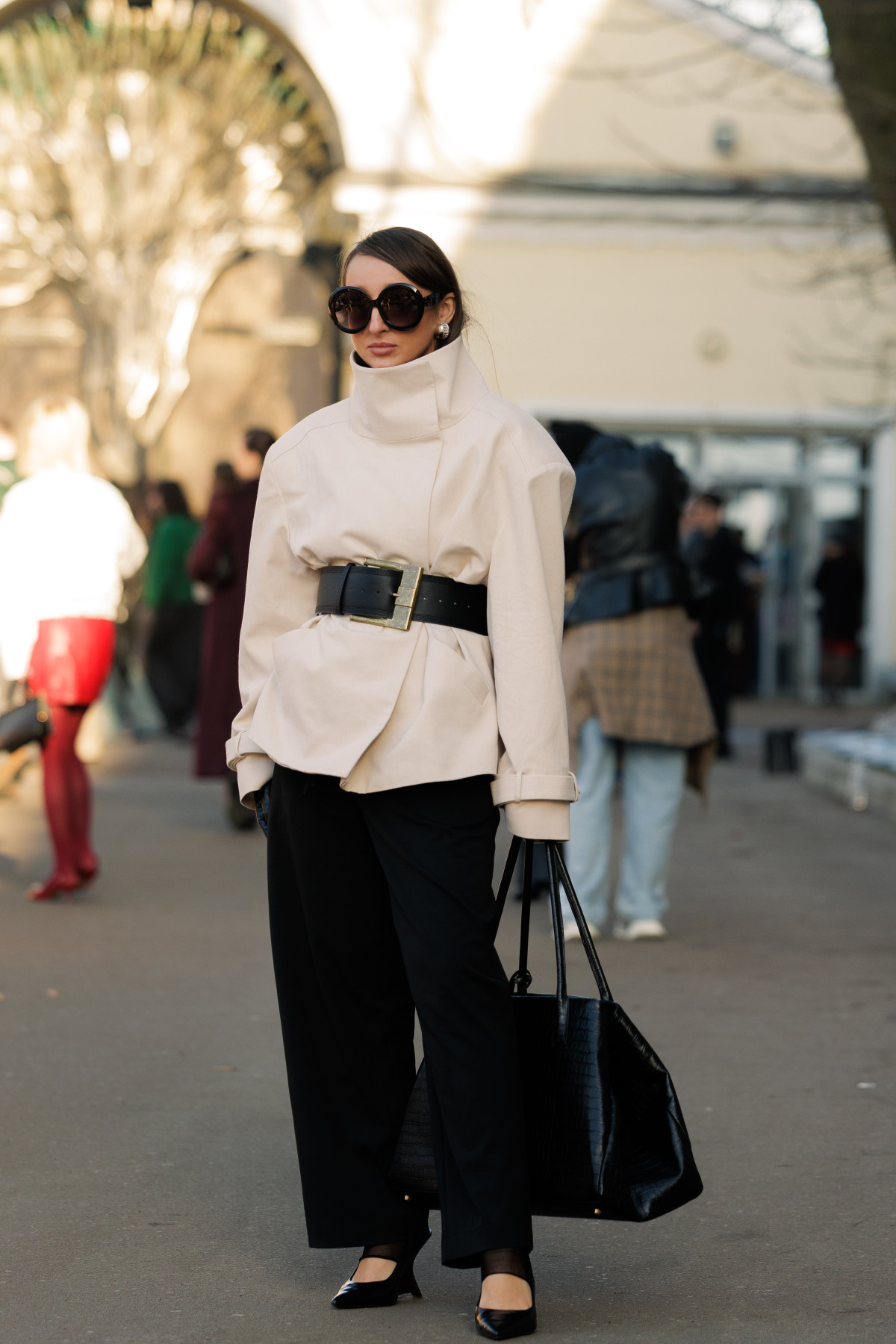 Вулична мода: образи відвідувачів третього дня Ukrainian Fashion Week осінньо-зимового сезону 2026/27
59