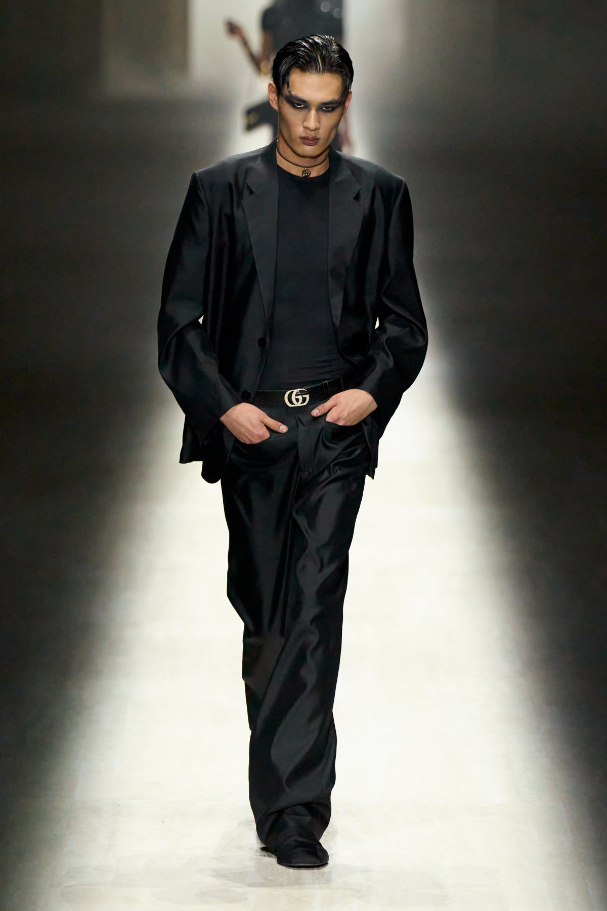 Gucci по-новому від Демни Гвасалії: враження від першого шоу дизайнера
39