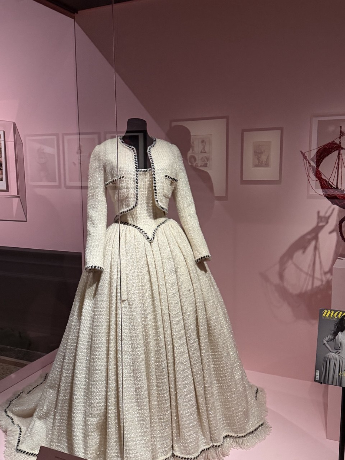 Вісімнадцяте століття: модні відголоски в сучасних тенденціях
17