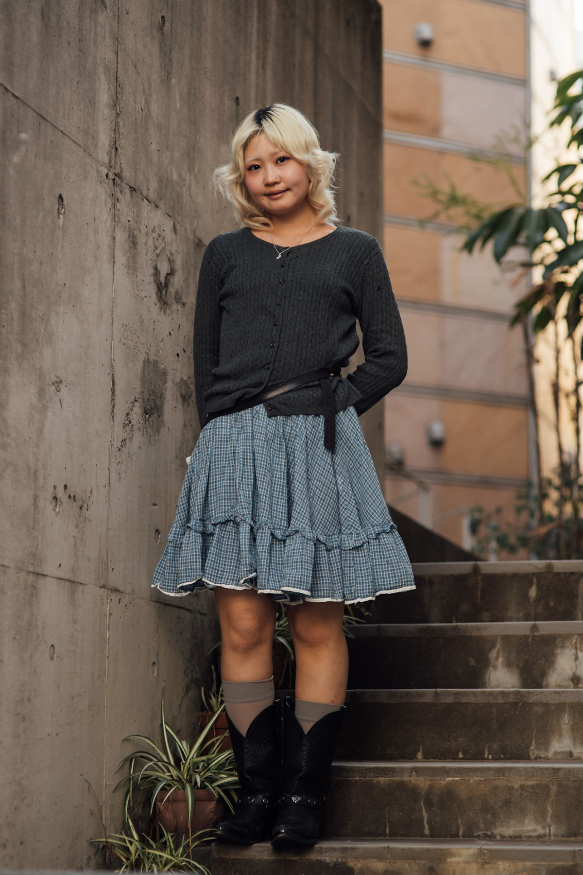 Токіо заворожує: 30 вуличних стилів, від яких не відірвати погляд.
28