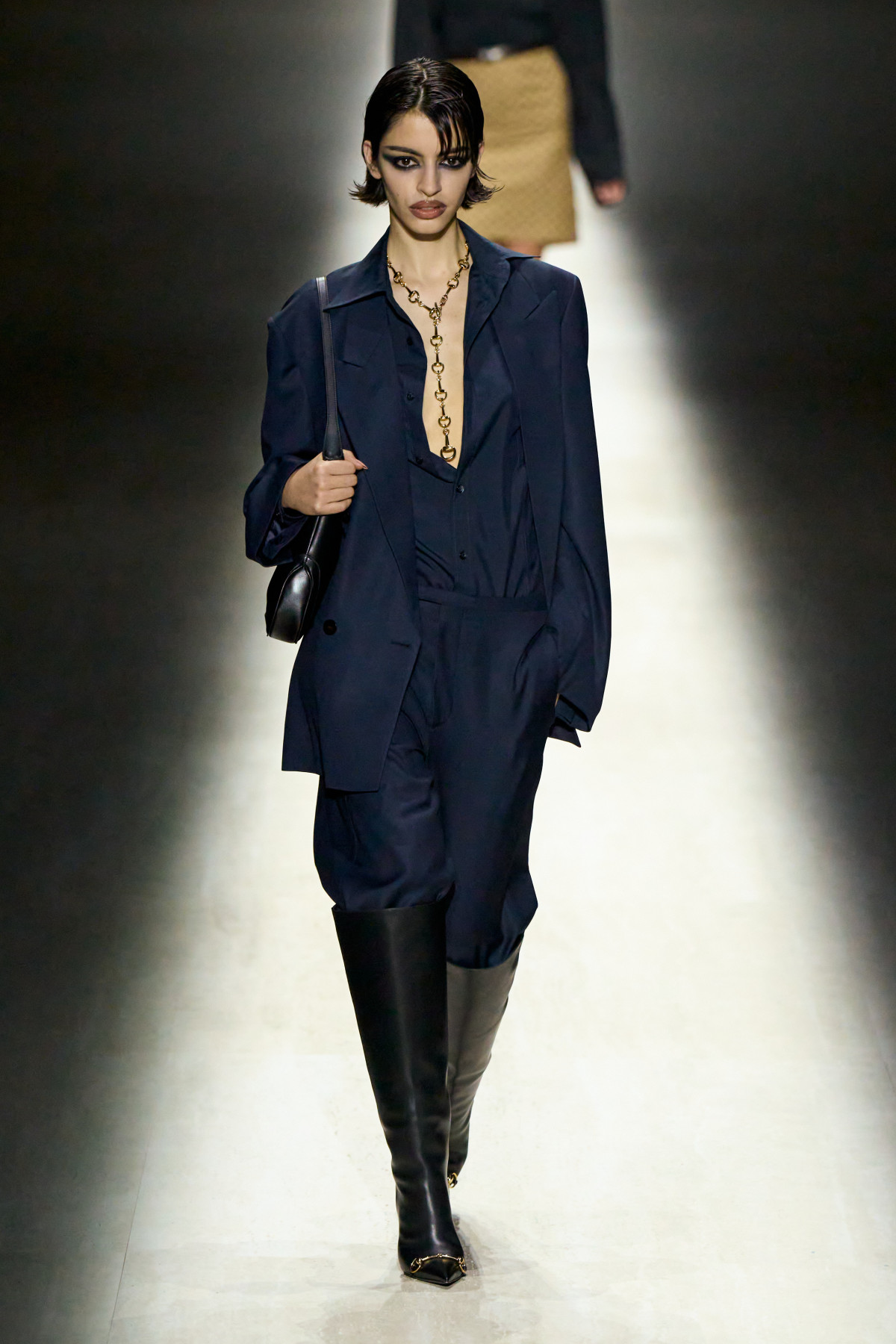 Gucci по-новому від Демни Гвасалії: враження від першого шоу дизайнера
48