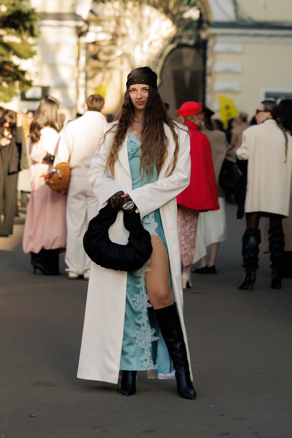 Вулична мода: образи відвідувачів третього дня Ukrainian Fashion Week осінньо-зимового сезону 2026/27
27