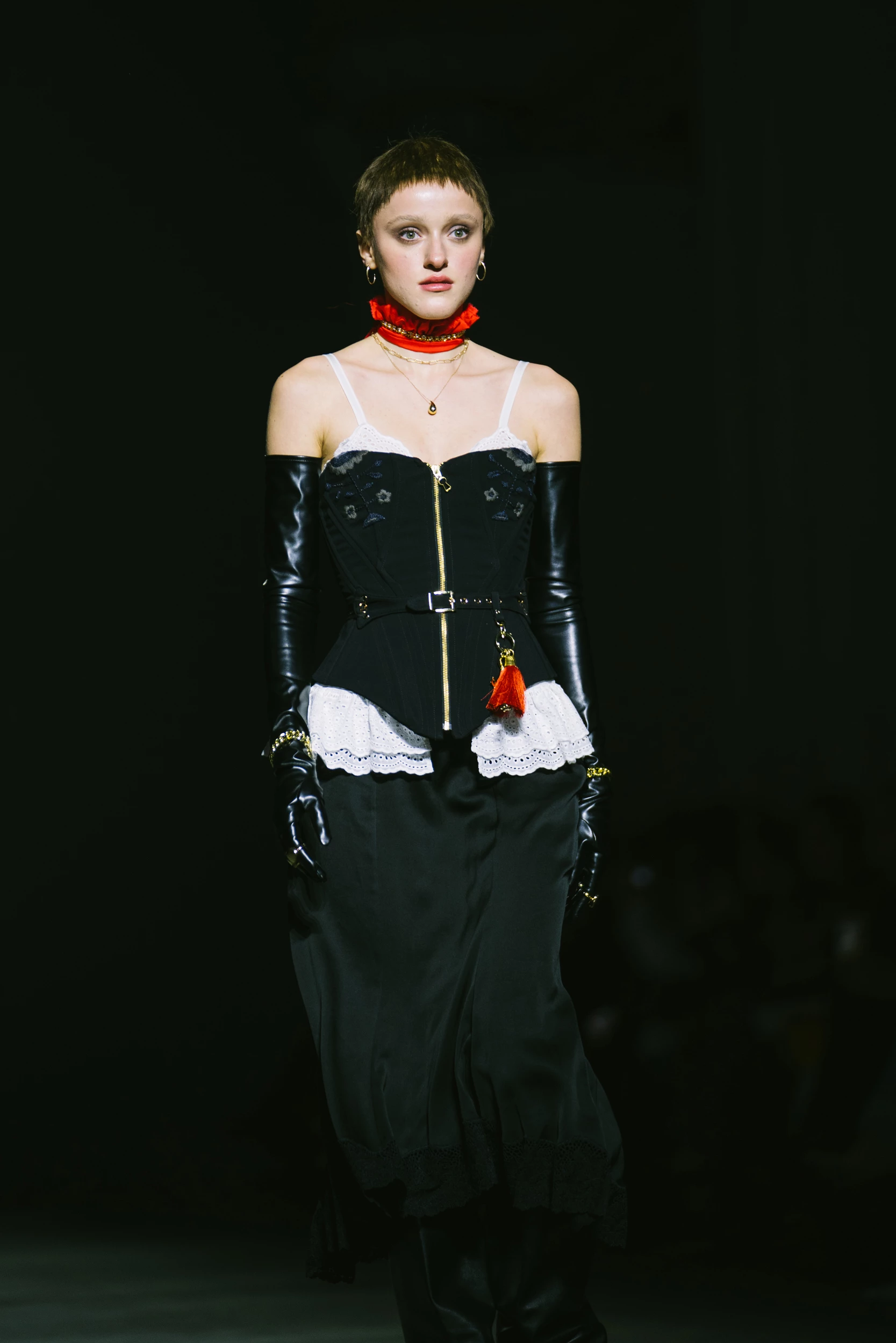 Торік марка TONiA представила свіжу лінію на Ukrainian Fashion Week: історичний огляд.
2