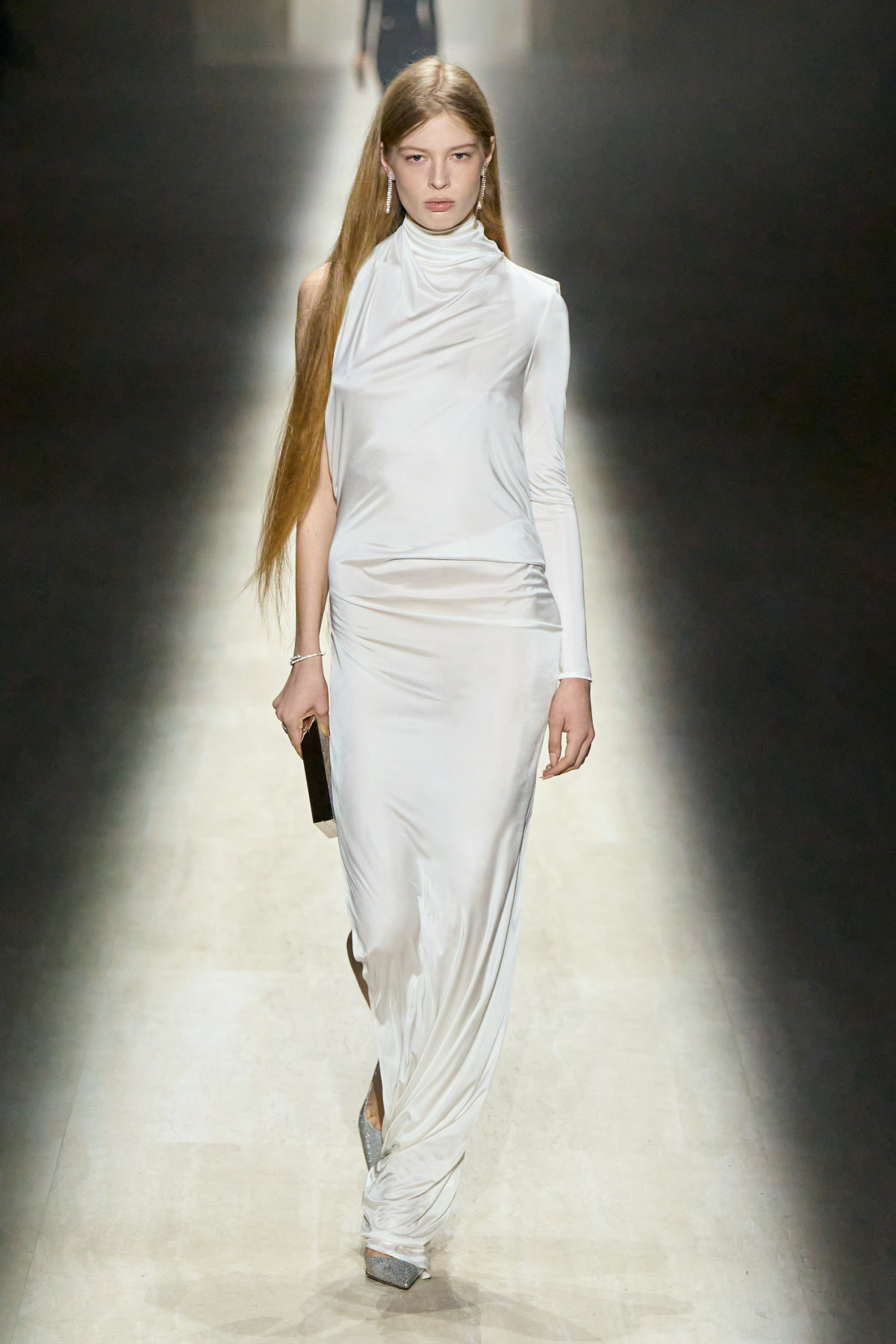 Gucci по-новому від Демни Гвасалії: враження від першого шоу дизайнера
60