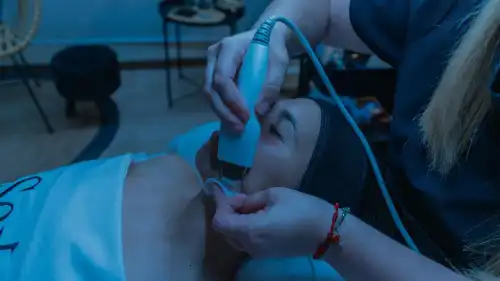 Легкий порадник з весняного догляду за шкірою: салонні та домашні процедури