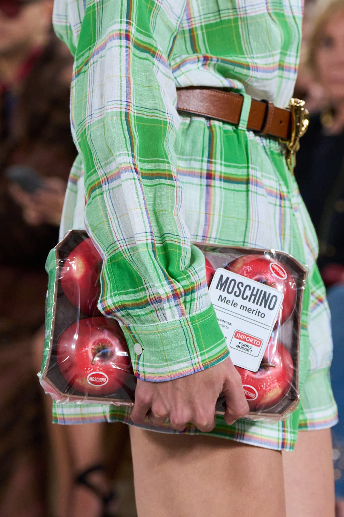 Побудова гардеробу щастя: 5 легких кроків
28