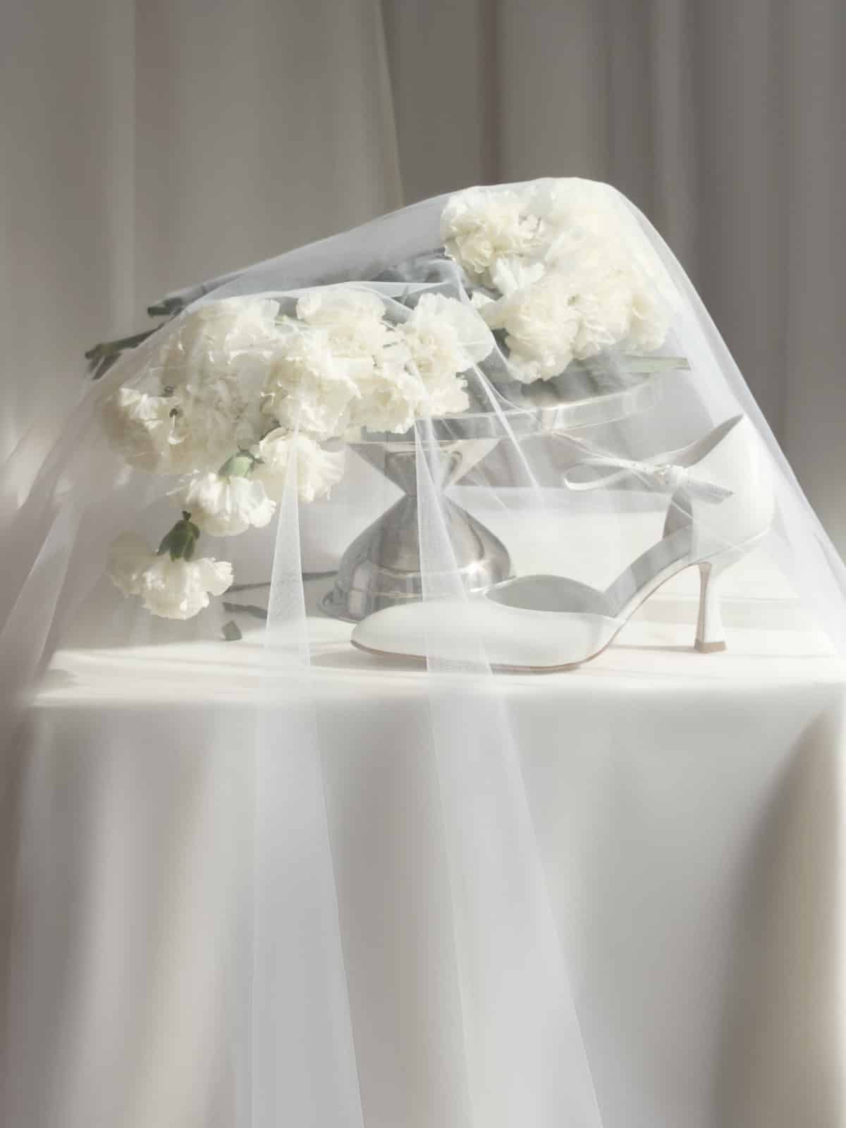 Спочатку взуття: нова весільна колекція від Kachorovska
2