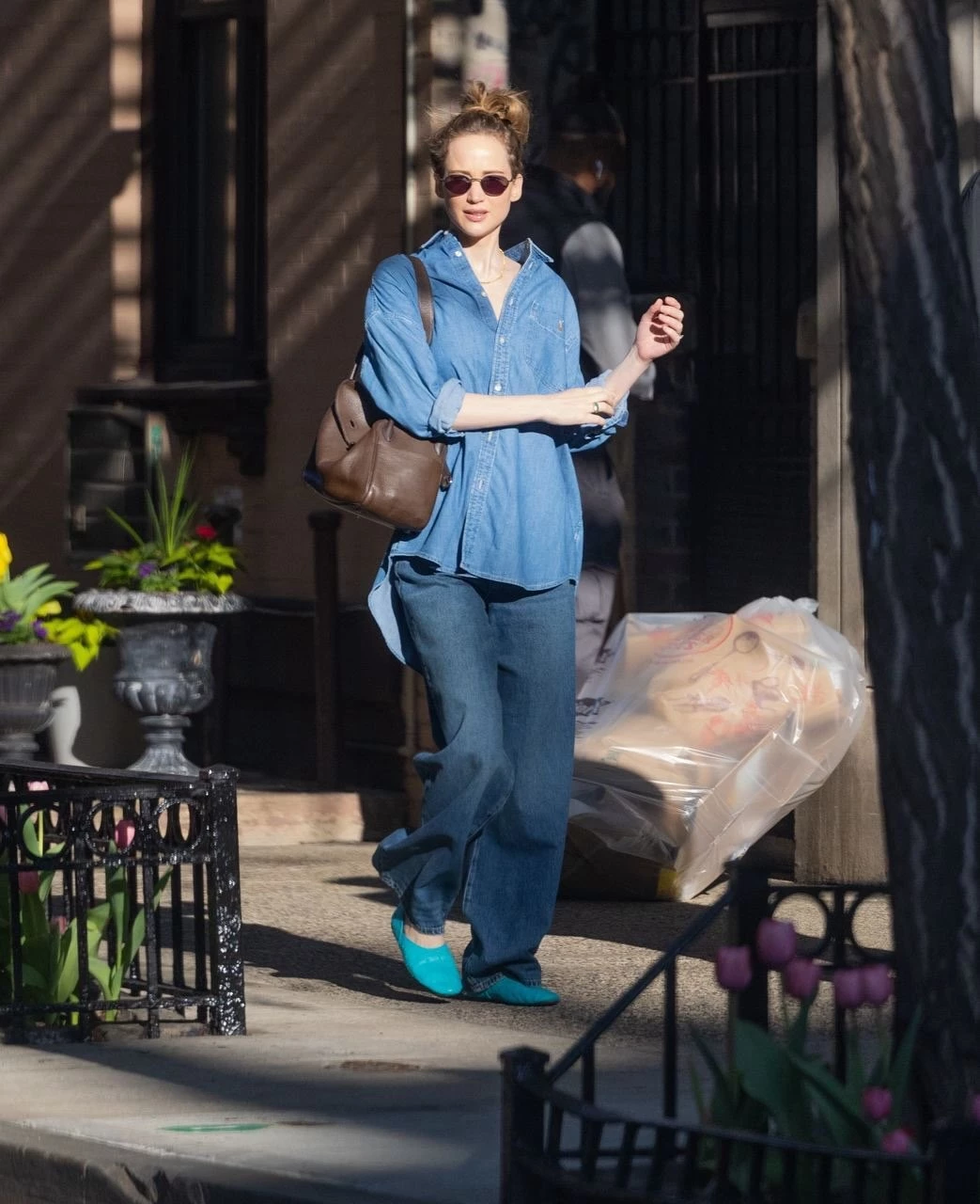 Instagram @jlawsupdates1