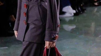 Стильні сумки осені 2026: провідні тенденції з показів.