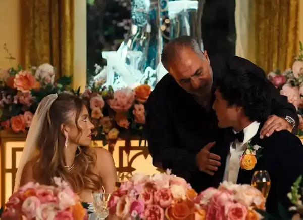 Закулісся “Ейфорії”: весільна сцена Сідні Суїні та Джейкоба Елорді шокувала всіх