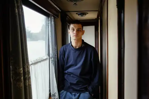 Слава Копєйкін в образі Басти: перші відеокадри зі зйомок