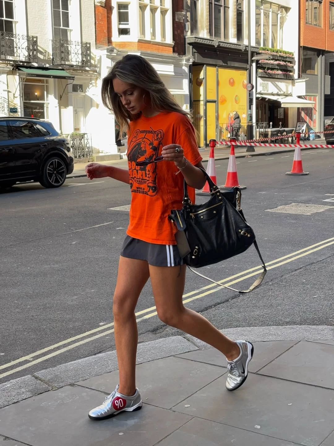 Instagram @bellastovey1