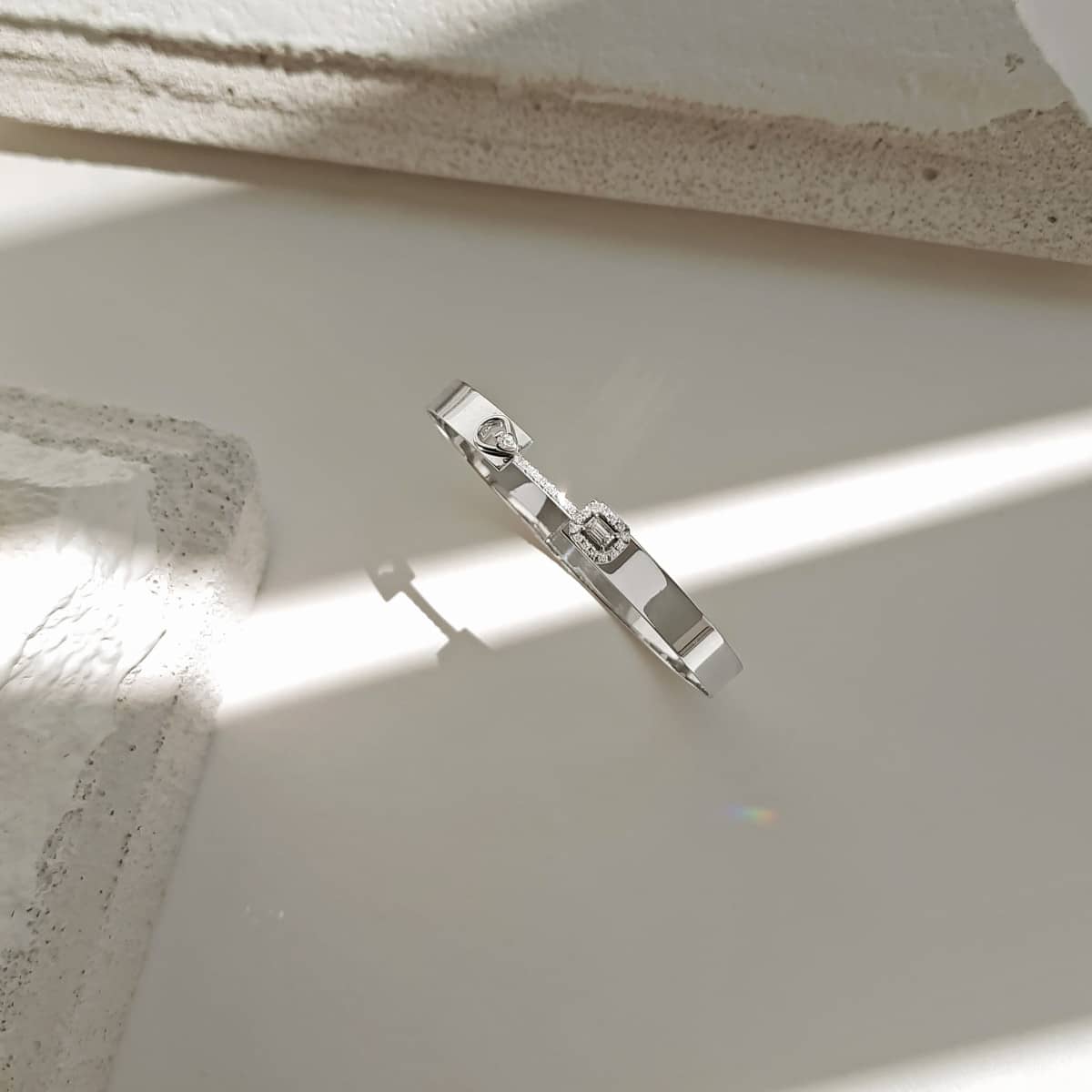 Самобутні прикраси: жіночий погляд на оновлену ювелірну стилістику
12